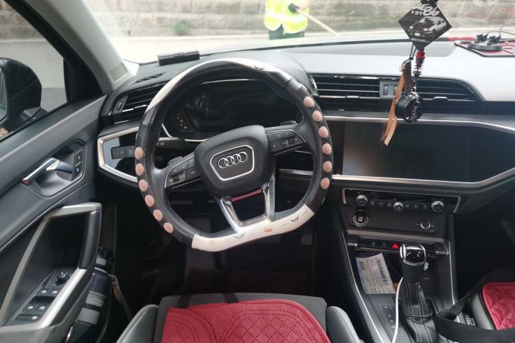 Used Audi Q3 2022 35 TFSI Fashion Dynamic Model Steering Wheel