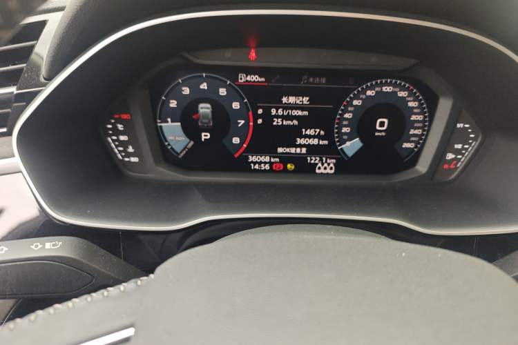 Used Audi Q3 2022 35 TFSI Progressive Dynamic Edition Odometer Close Up