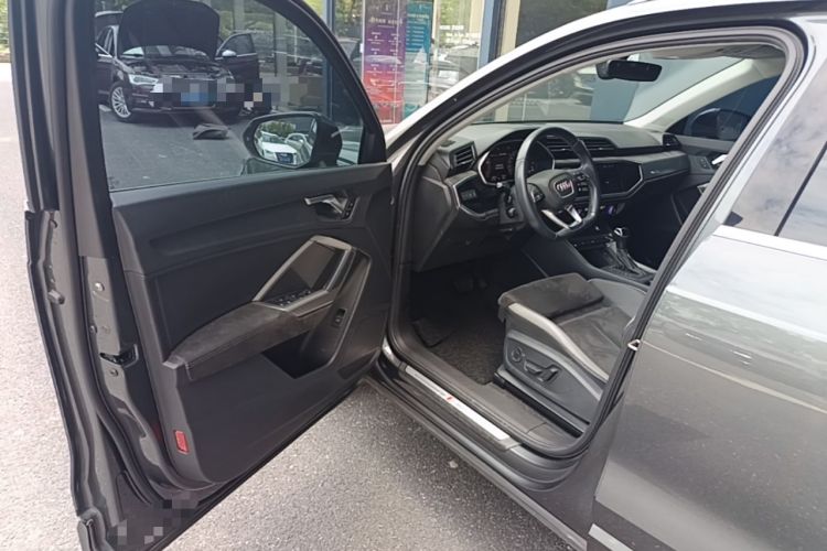 Used Audi Q3 2022 35 TFSI Fashion Dynamic Model Driver Seat