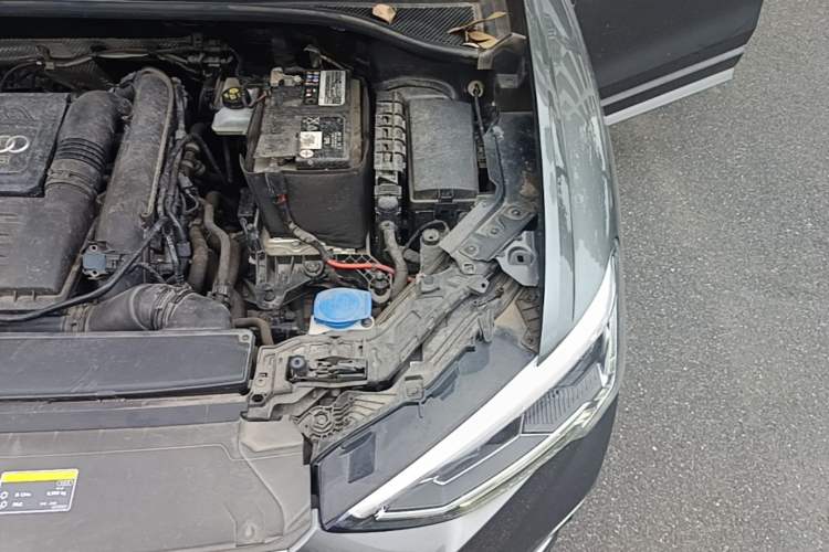 Used Audi Q3 2022 35 TFSI Fashion Dynamic Model Engine Bay Left