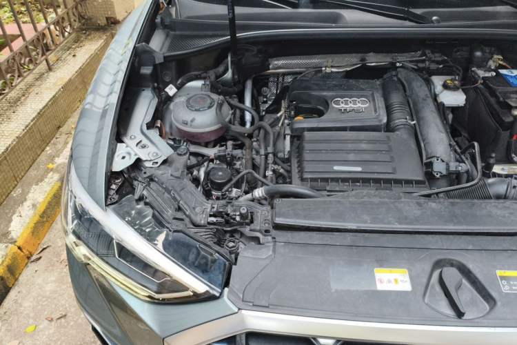Used Audi Q3 2022 35 TFSI Fashion Dynamic Model Engine Bay Right