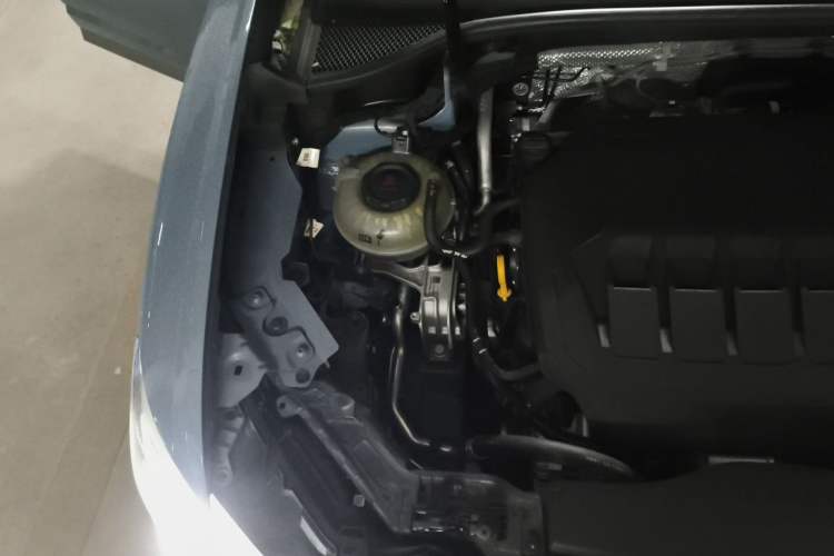 Used Audi Q3 2022 40 TFSI RS Package Performance Model Engine Bay Right