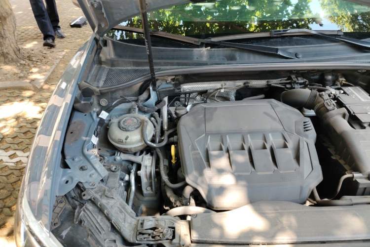 Used Audi Q3 2022 40 TFSI RS Package Performance Model Engine Bay Right