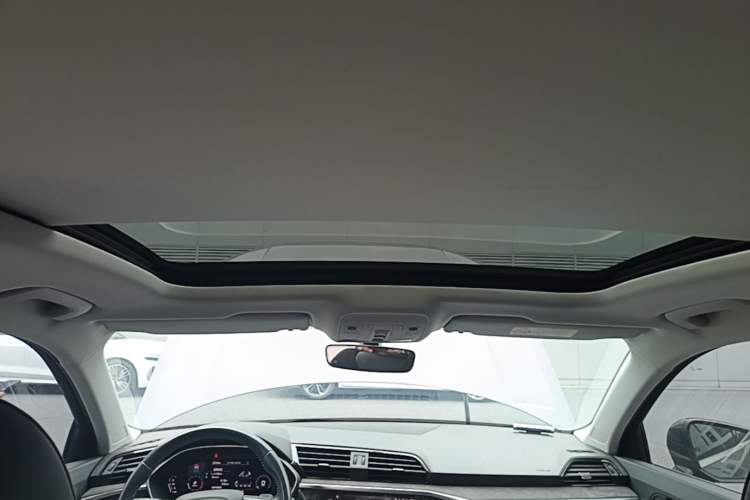 Used Audi Q3 2022 35 TFSI Fashion Dynamic Model Headliner