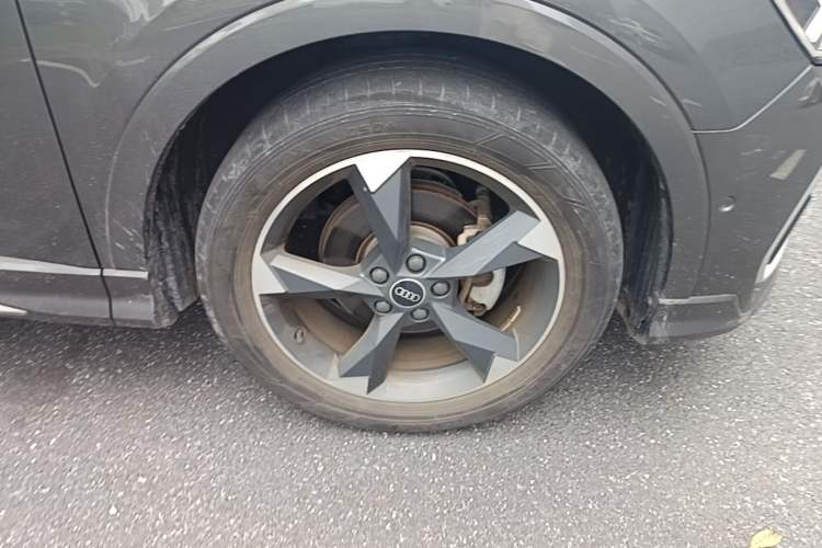 Used Audi Q3 2022 35 TFSI Fashion Dynamic Model Right Front Wheel Hub