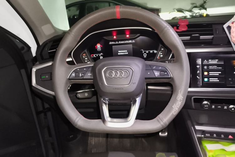 Used Audi Q3 2022 40 TFSI RS Package Performance Model Steering Wheel