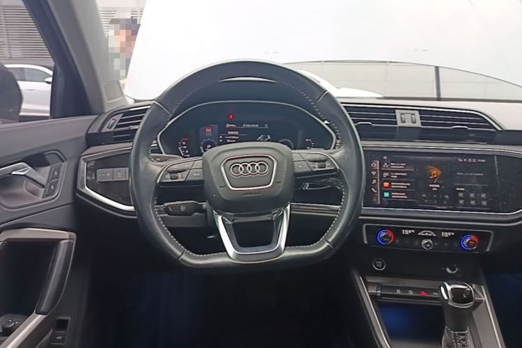 Used Audi Q3 2022 35 TFSI Fashion Dynamic Model Steering Wheel