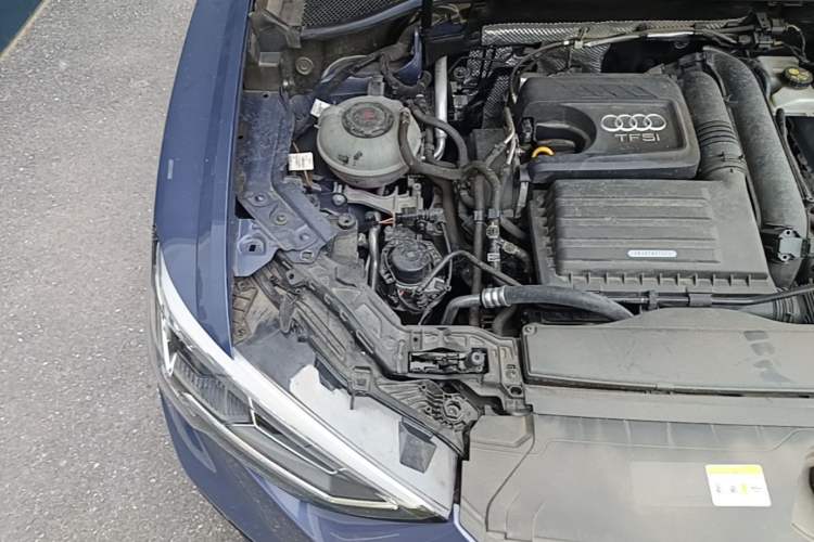 Used Audi Q3 2022 35 TFSI Fashion Dynamic Model Engine Bay Right