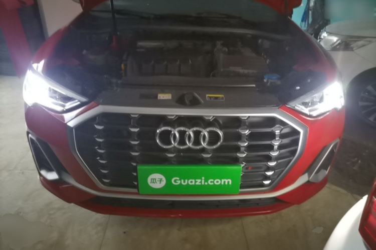 Used Audi Q3 2022 40 TFSI Fashion Dynamic Model Engine Bay