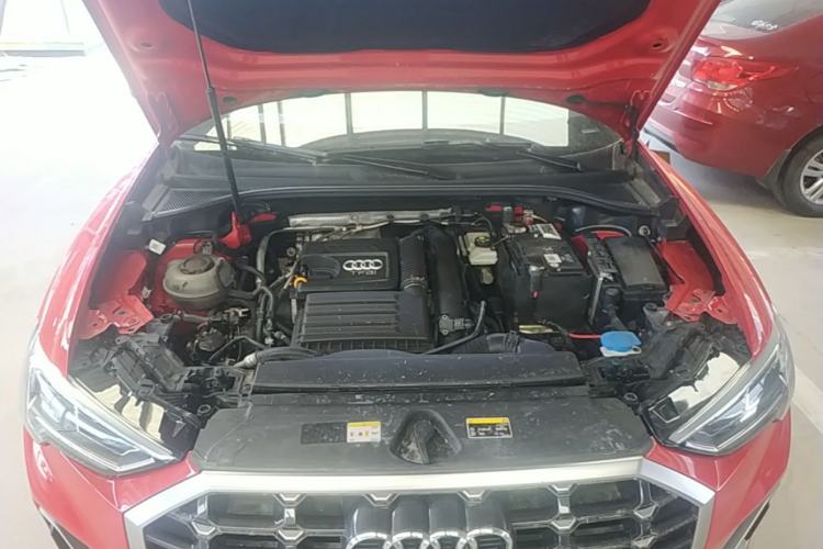 Used Audi Q3 2022 35 TFSI Fashion Dynamic Model Engine Bay