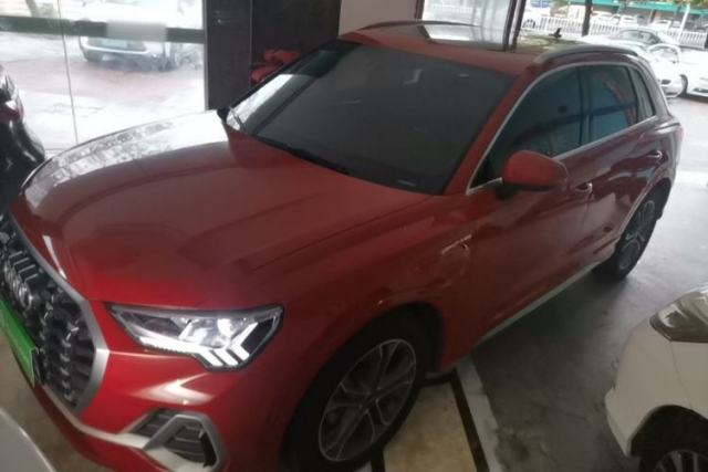Used Audi Q3 2022 40 TFSI Fashion Dynamic Model
