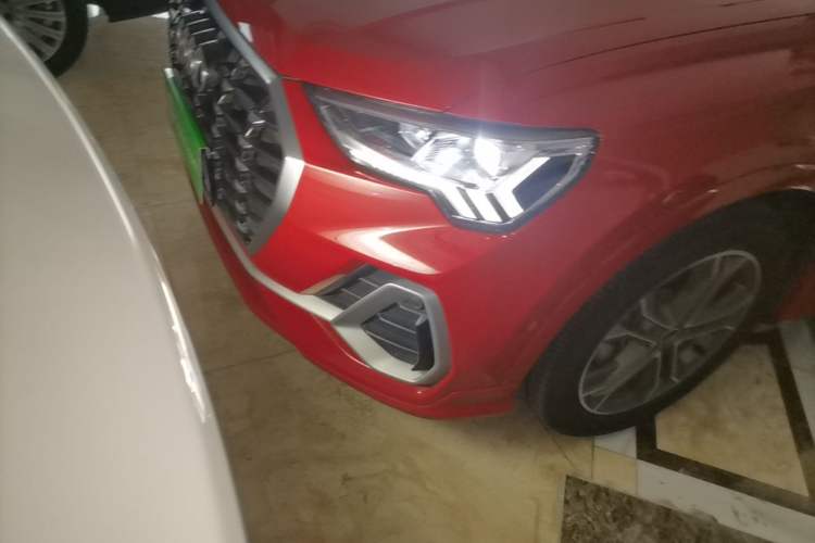 Used Audi Q3 2022 40 TFSI Fashion Dynamic Model Left Front Headlight