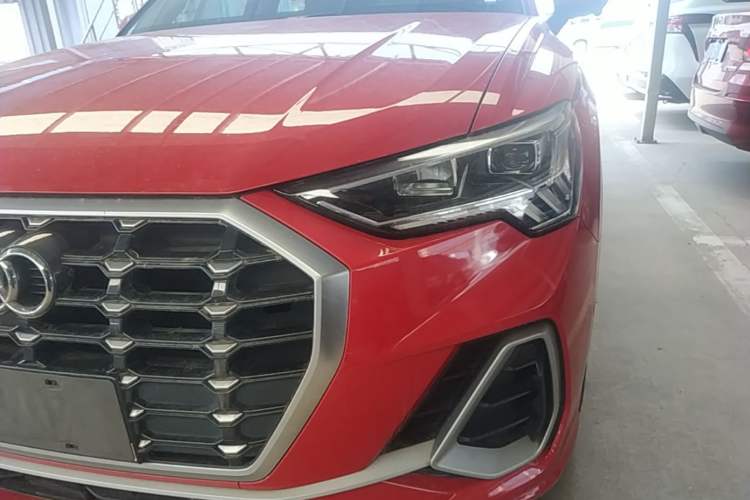 Used Audi Q3 2022 35 TFSI Fashion Dynamic Model Left Front Headlight