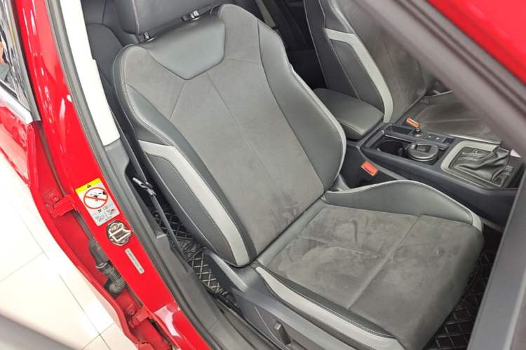 Used Audi Q3 2022 35 TFSI Fashion Dynamic Model Right Front Seat