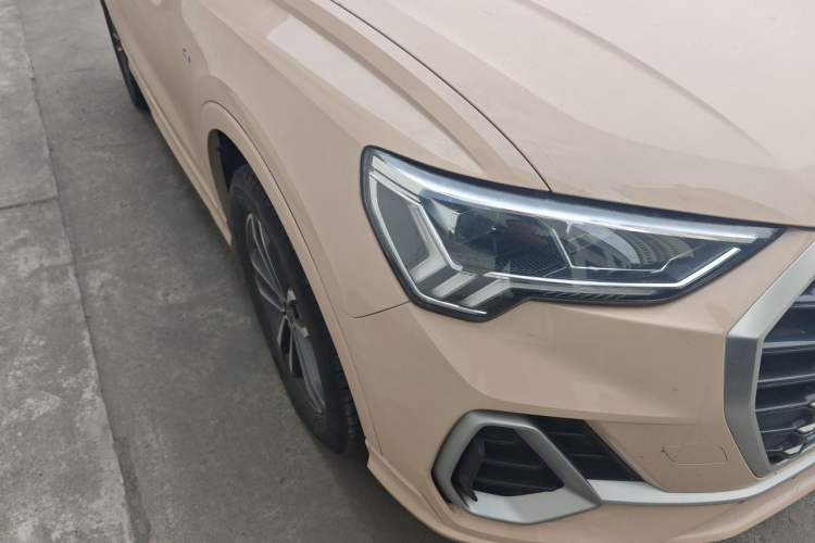 Used Audi Q3 2022 35 TFSI Progressive Dynamic Edition Right Front Headlight