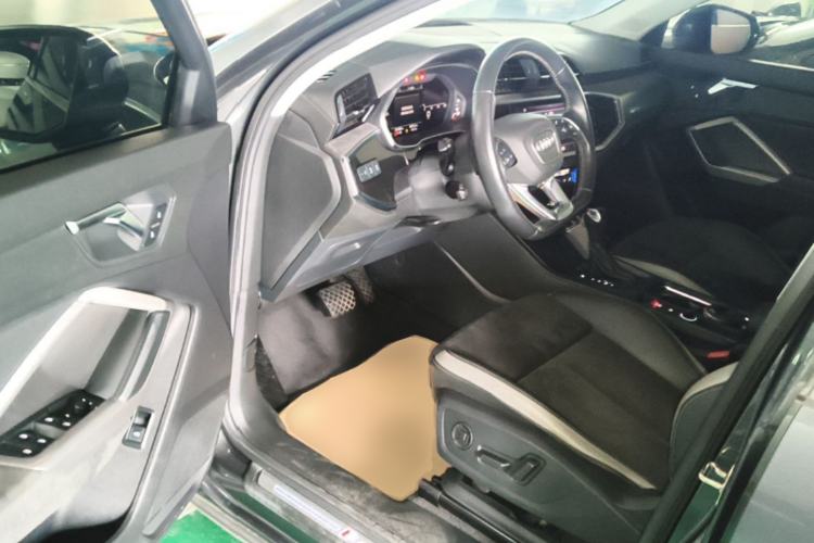 Used Audi Q3 2022 35 TFSI Fashion Dynamic Model Driver Seat