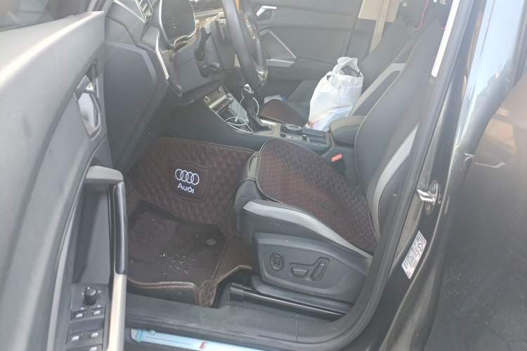 Used Audi Q3 2022 35 TFSI Fashion Dynamic Model Driver Seat