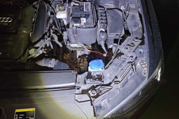 Used Audi Q3 2022 35 TFSI Fashion Dynamic Model Engine Bay Left