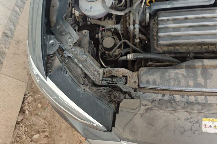 Used Audi Q3 2022 35 TFSI Progressive Dynamic Edition Engine Bay Right