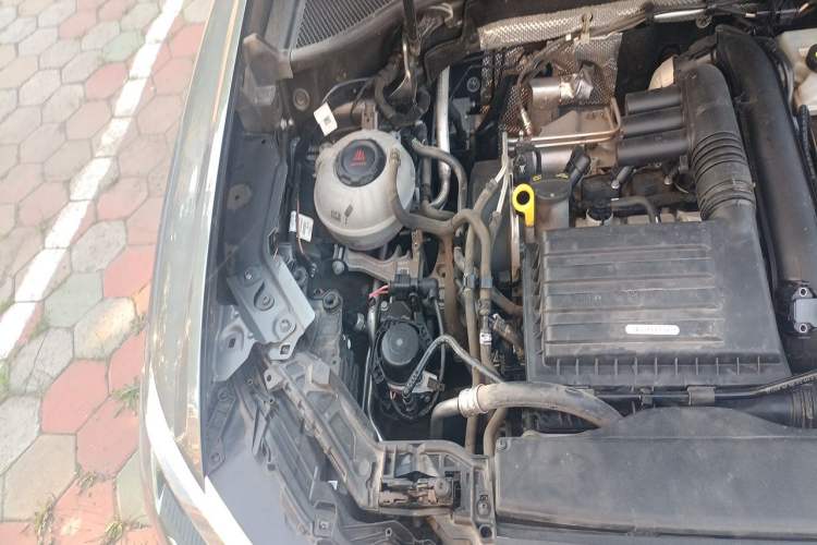 Used Audi Q3 2022 35 TFSI Fashion Dynamic Model Engine Bay Right