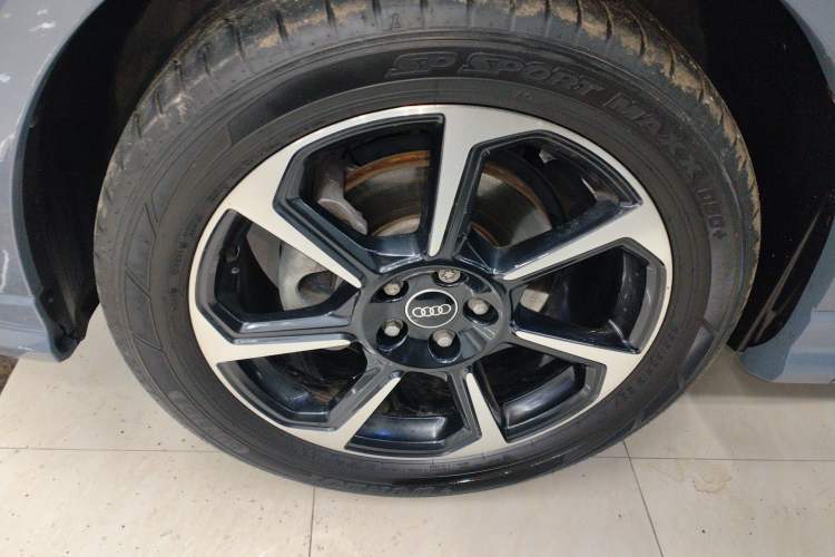 Used Audi Q3 2022 40 TFSI RS Package Performance Model Exterior 4