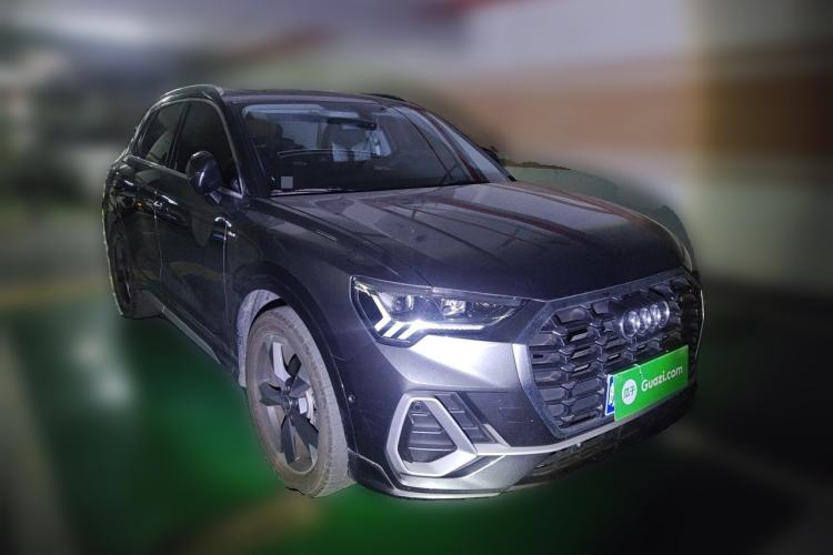 Used Audi Q3 2022 35 TFSI Fashion Dynamic Model Front Right 45 Deg