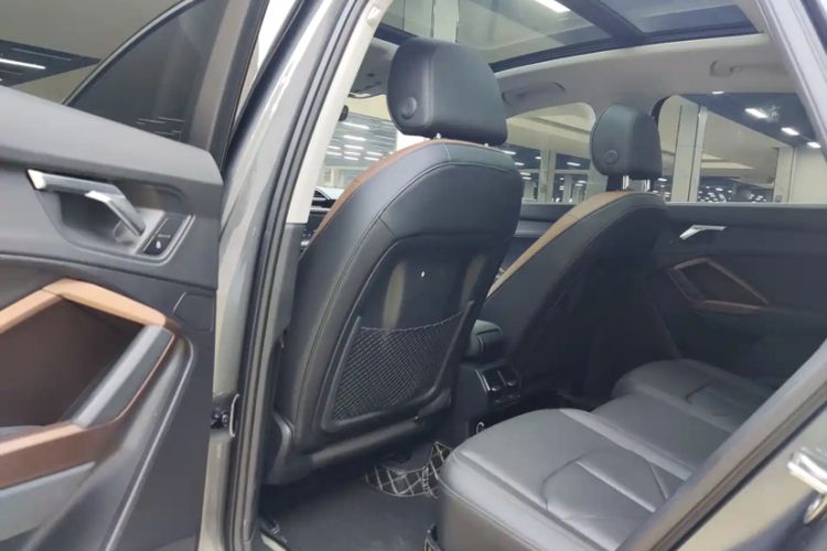 Used Audi Q3 2022 35 TFSI Fashionable and Elegant Model Interior 9