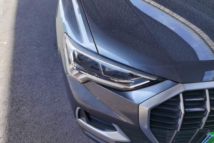 Used Audi Q3 2022 35 TFSI Fashionable and Elegant Model Right Front Headlight