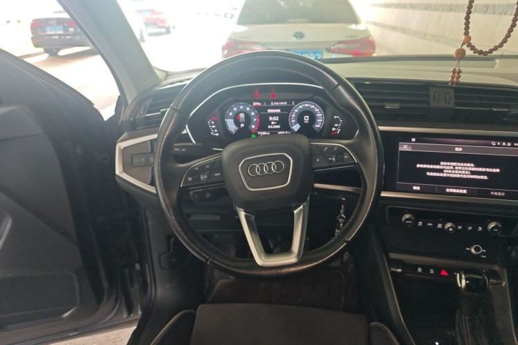 Used Audi Q3 2022 35 TFSI Progressive Dynamic Edition Steering Wheel