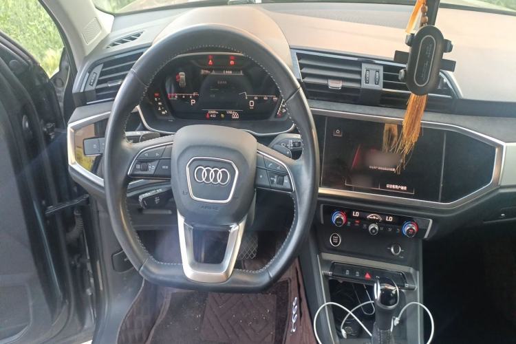 Used Audi Q3 2022 35 TFSI Fashion Dynamic Model Steering Wheel