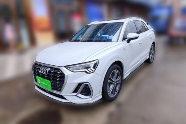 Used Audi Q3 2022 40 TFSI Fashion Dynamic Model