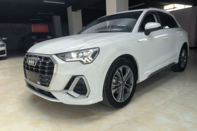 Used Audi Q3 2022 40 TFSI Fashion Dynamic Model