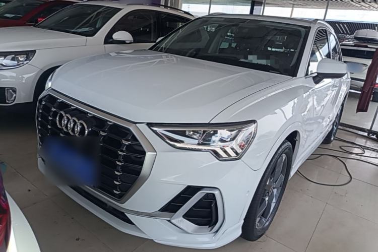 Used Audi Q3 2022 35 TFSI Fashion Dynamic Model Guazi used car, China used car export, Used car for sale, Used cars, Cheapest cars for sale