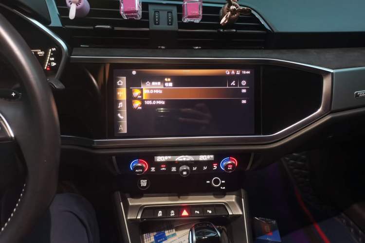 Used Audi Q3 2022 35 TFSI Fashion Dynamic Model Audio And AC Panel