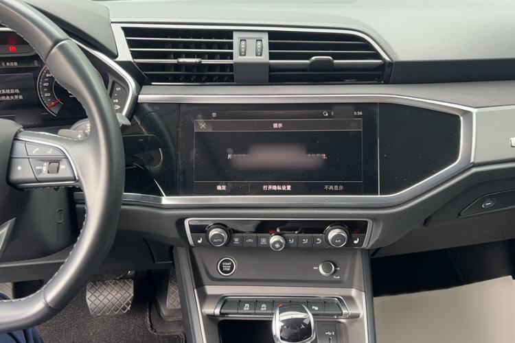 Used Audi Q3 2022 35 TFSI Fashion Dynamic Model Audio And AC Panel