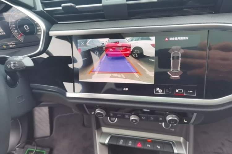 Used Audi Q3 2022 35 TFSI Fashion Dynamic Model Audio And AC Panel
