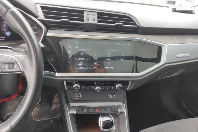 Used Audi Q3 2022 35 TFSI Fashion Dynamic Model Audio And AC Panel