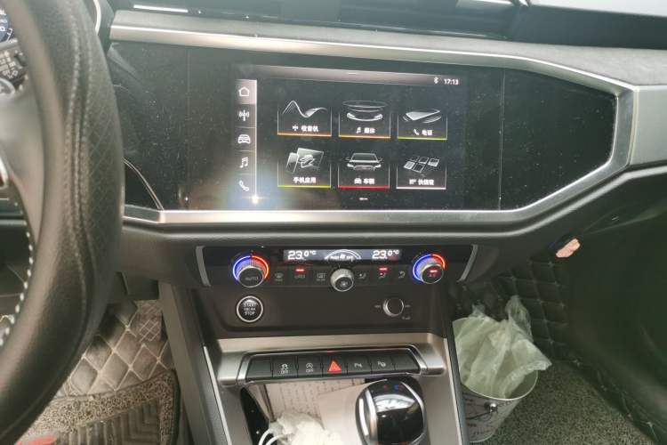 Used Audi Q3 2022 35 TFSI Fashion Dynamic Model Audio And AC Panel
