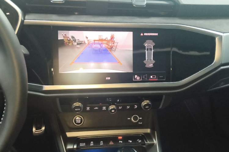 Used Audi Q3 2022 45 TFSI quattro Fashion Dynamic Model Audio And AC Panel