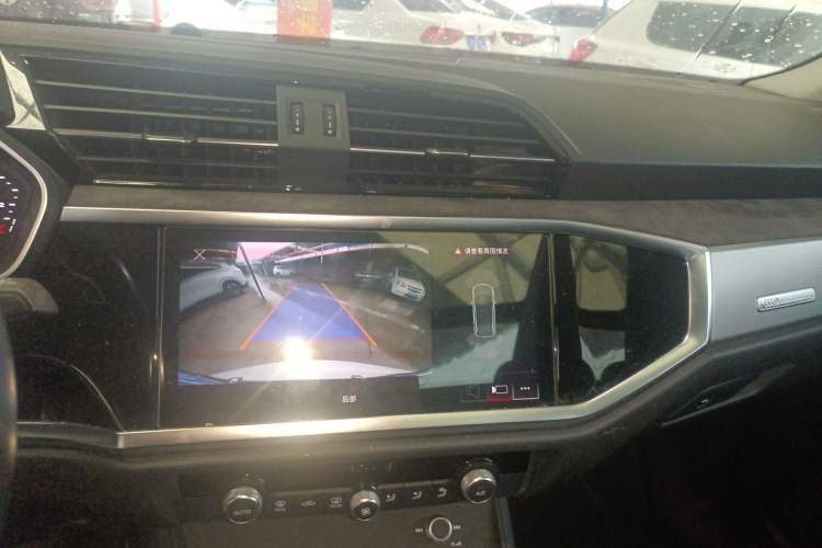 Used Audi Q3 2022 35 TFSI Progressive Dynamic Edition Audio And AC Panel