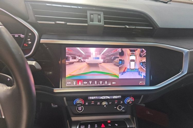 Used Audi Q3 2022 40 TFSI Fashion Dynamic Model Audio And AC Panel