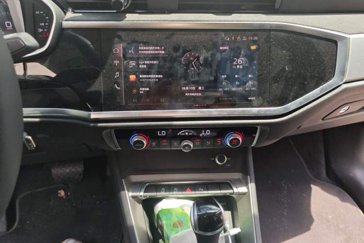 Used Audi Q3 2022 35 TFSI Progressive Dynamic Edition Audio And AC Panel