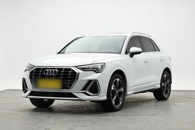 Ojetý Audi Q3 2022 35 TFSI Fashion Dynamic Model