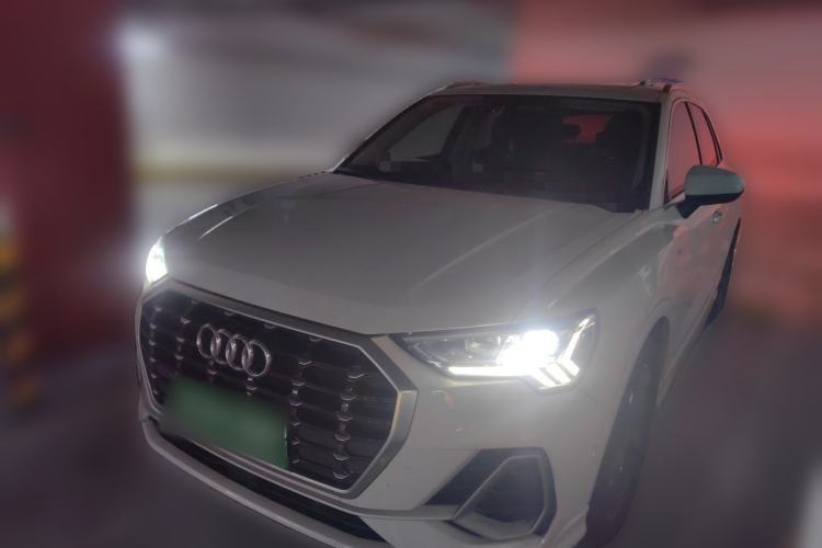 Used Audi Q3 2022 35 TFSI Fashion Dynamic Model Guazi used car, China used car export, Used car for sale, Used cars, Cheapest cars for sale