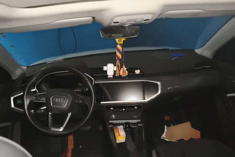 Used Audi Q3 2022 35 TFSI Fashion Dynamic Model Center Console