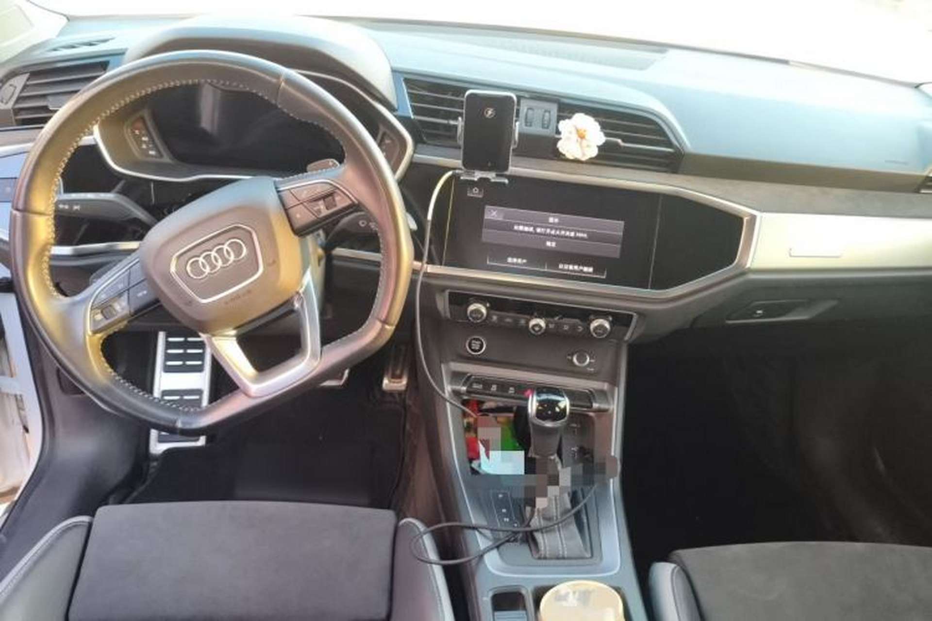Used Audi Q3 2022 40 TFSI Fashion Dynamic Model Center Console