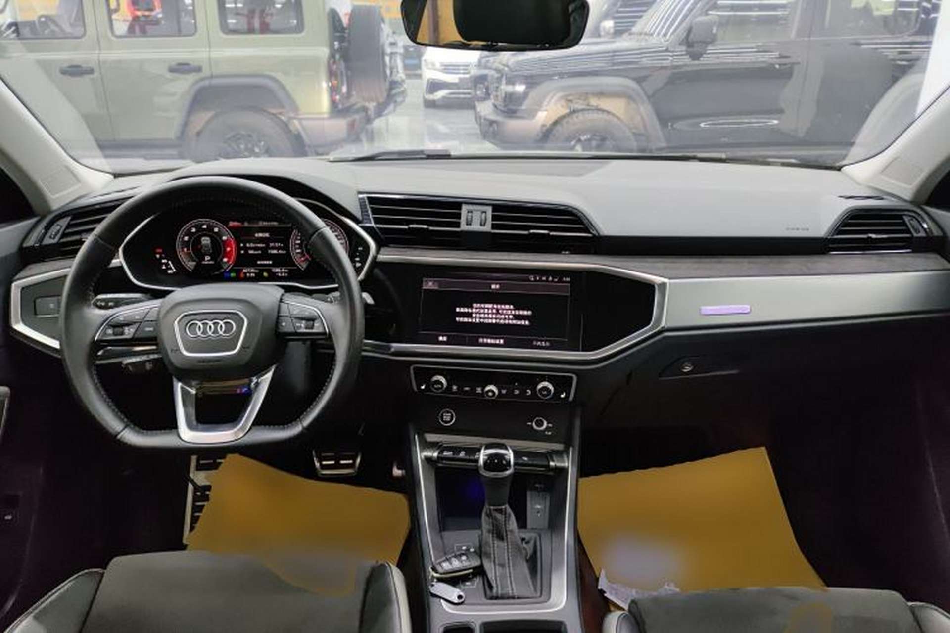 Used Audi Q3 2022 40 TFSI Fashion Dynamic Model Center Console