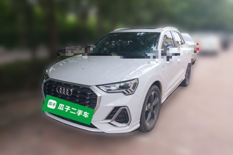Używany Audi Q3 2022 35 TFSI Fashion Dynamic Model Guazi used car, China used car export, Used car for sale, Used cars, Cheapest cars for sale