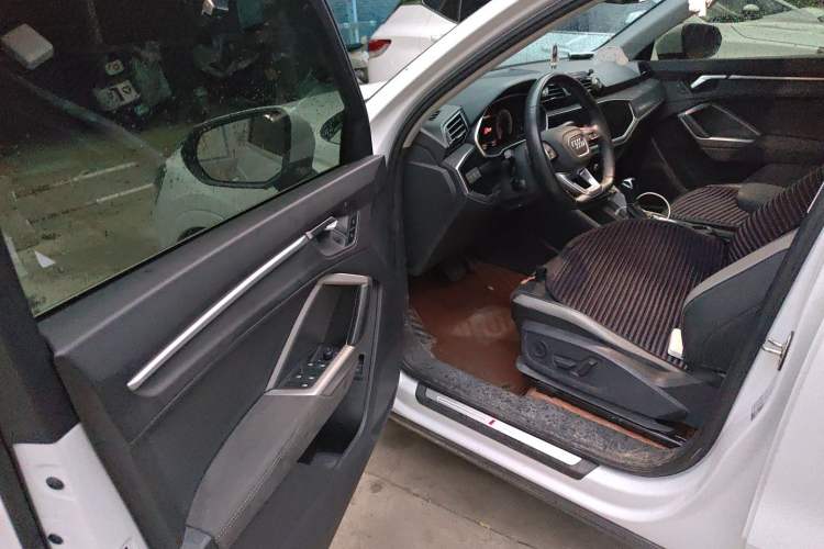 Used Audi Q3 2022 35 TFSI Fashion Dynamic Model Driver Seat