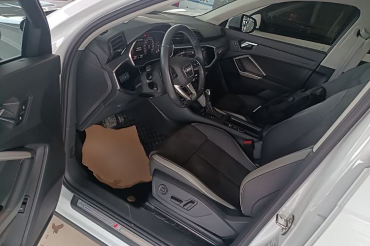 Used Audi Q3 2022 35 TFSI Fashion Dynamic Model Driver Seat